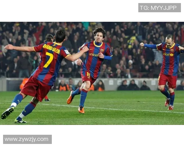 足球明星8号边锋精彩瞬间集锦展现速度与技术的完美结合 足球明星8号边锋精彩瞬间集锦展现速度与技术的完美结合